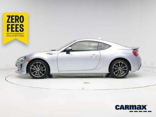 Silver 2017 Toyota 86