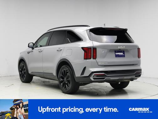 Gray 2023 Kia Sorento SX
