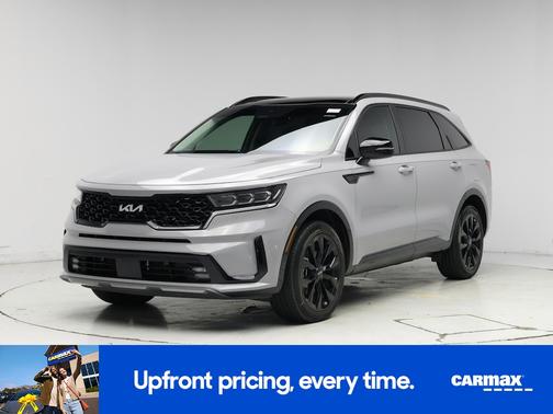 Gray 2023 Kia Sorento SX