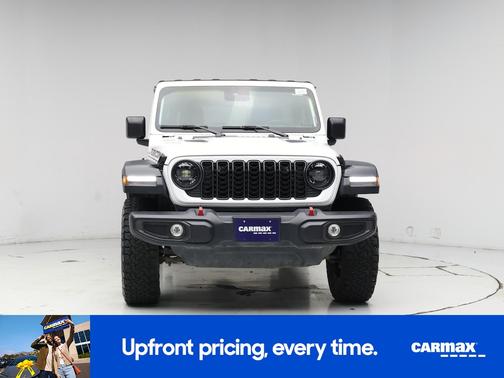 White 2025 Jeep Wrangler Rubicon