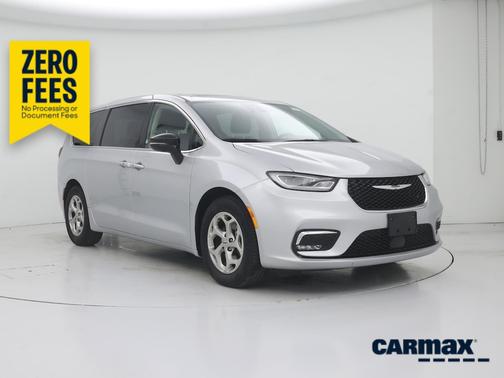 Silver 2024 Chrysler Pacifica Limited