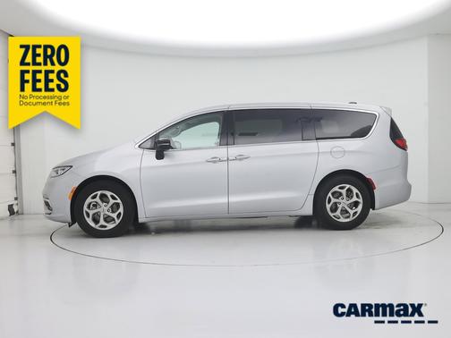 Silver 2024 Chrysler Pacifica Limited
