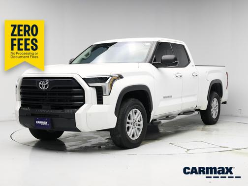 White 2024 Toyota Tundra SR5