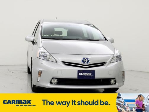 2013 Toyota Prius v Five