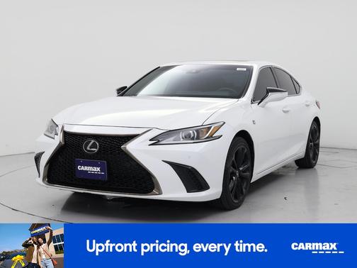 White 2023 Lexus ES 350 F-SPORT Handling