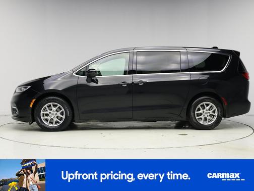 Black 2023 Chrysler Pacifica Touring L