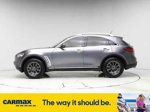 2017 INFINITI QX70