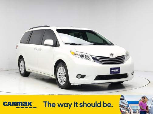 2016 Toyota Sienna XLE