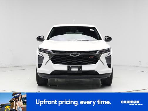 White 2024 Chevrolet Trax 1RS