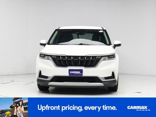 2022 Kia Carnival LX