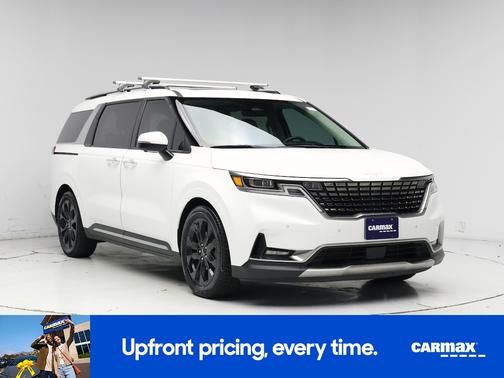 White 2024 Kia Carnival SX Prestige