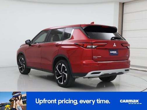 Red 2024 Mitsubishi Outlander SE