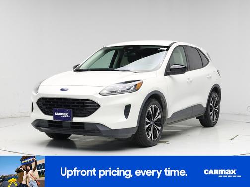 White 2022 Ford Escape SE