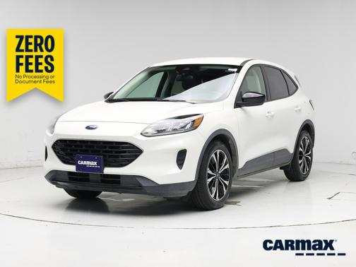 White 2022 Ford Escape SE