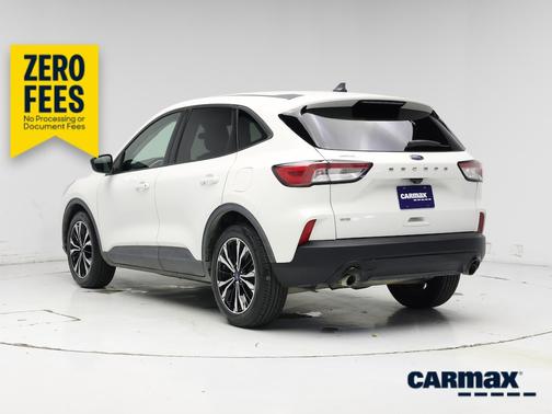 White 2022 Ford Escape SE