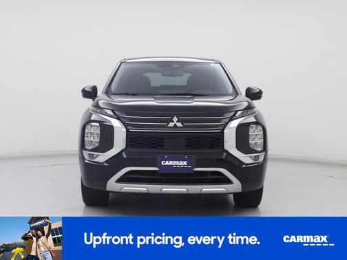 Black 2024 Mitsubishi Outlander SE
