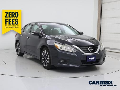 Blue 2016 Nissan Altima SL