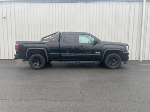 Onyx Black 2016 GMC Sierra 1500 SLT