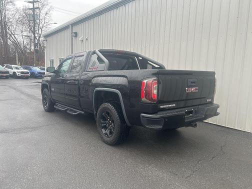 Onyx Black 2016 GMC Sierra 1500 SLT