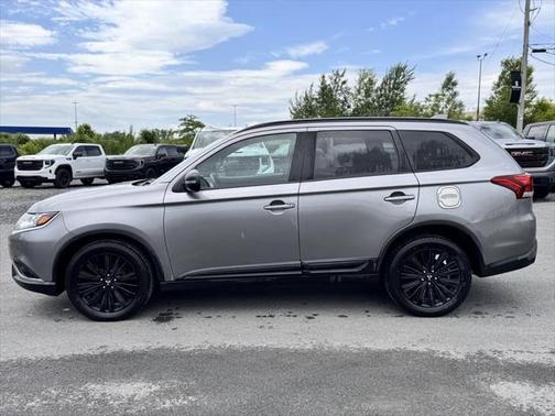 2020 Mitsubishi Outlander LE