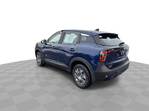 2025 Nissan Kicks S