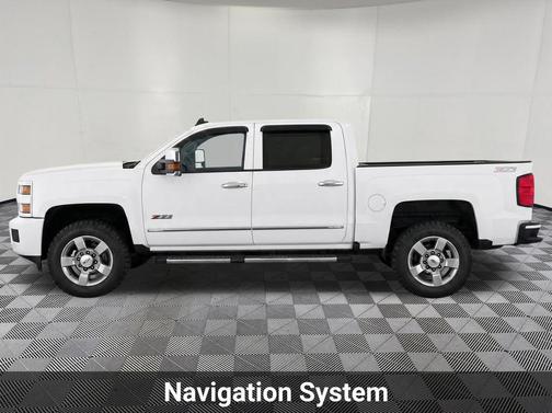 Summit White 2019 Chevrolet Silverado 2500 LT