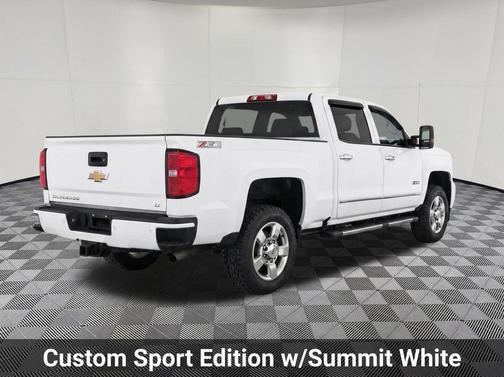 Summit White 2019 Chevrolet Silverado 2500 LT