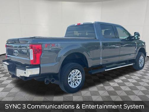 MAGNETIC 2018 Ford F-250 XLT