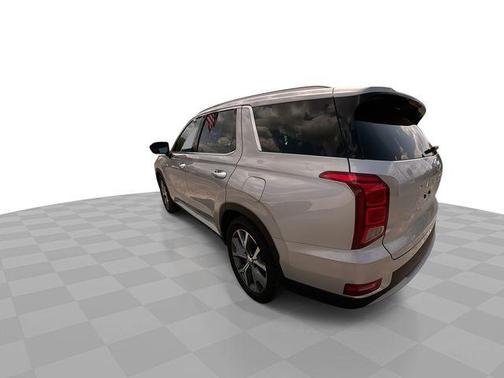 2022 Hyundai PALISADE Luxury 7-Passenger Seating