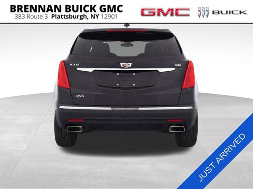Dark Granite Metallic 2017 Cadillac XT5 Luxury