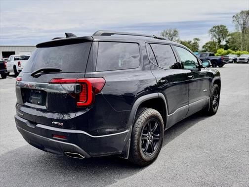2023 GMC Acadia AWD AT4