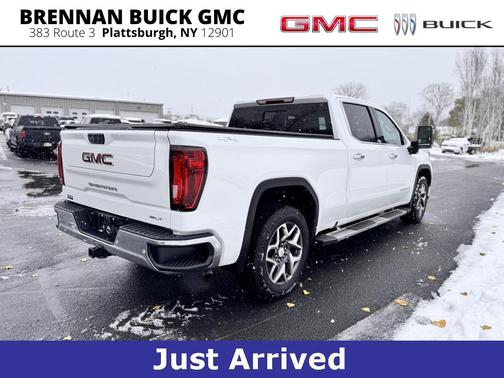 2025 GMC Sierra 1500 SLT