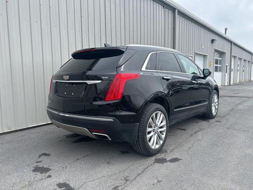 Stellar Black Metallic 2017 Cadillac XT5 Platinum