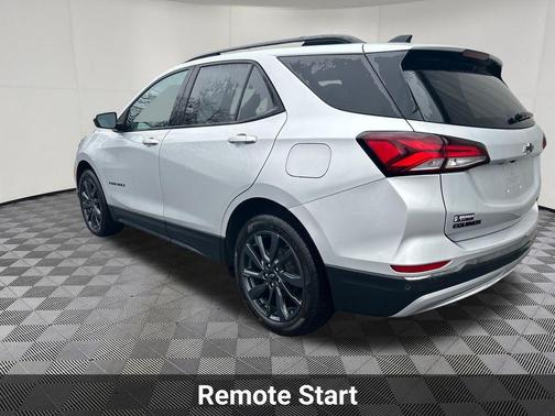 Silver Ice Metallic 2022 Chevrolet Equinox AWD RS