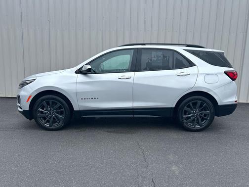 Silver Ice Metallic 2022 Chevrolet Equinox AWD RS