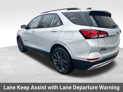 Silver Ice Metallic 2022 Chevrolet Equinox AWD RS