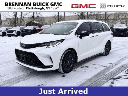 2026 Toyota Sienna XSE 7 Passenger