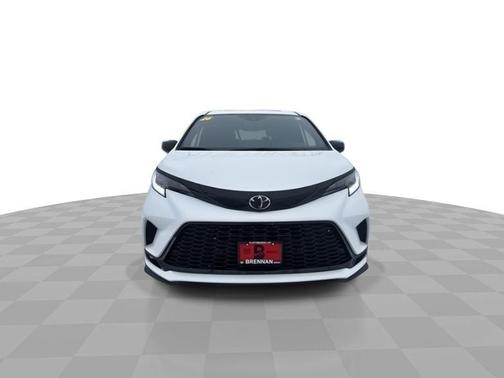 2026 Toyota Sienna XSE 7 Passenger