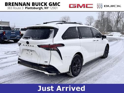 2026 Toyota Sienna XSE 7 Passenger