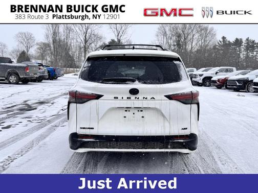 2026 Toyota Sienna XSE 7 Passenger