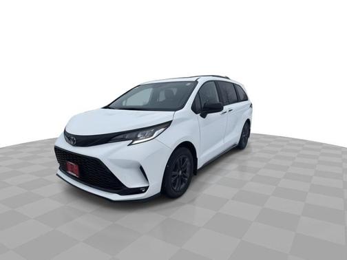 2026 Toyota Sienna XSE 7 Passenger