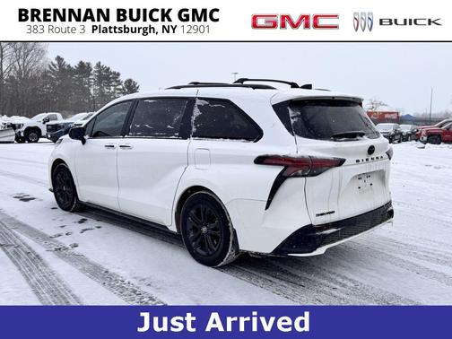 2026 Toyota Sienna XSE 7 Passenger