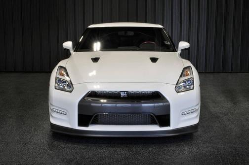 2014 Nissan GT-R Black Edition