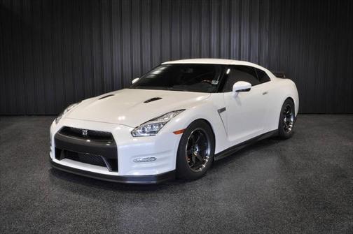 2014 Nissan GT-R Black Edition