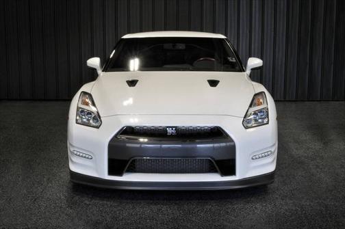 2014 Nissan GT-R Black Edition