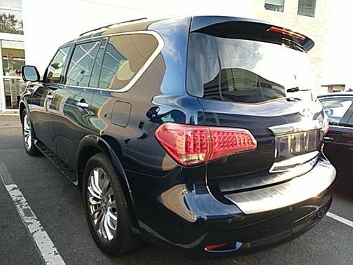 Photo 4 of 11 of 2017 INFINITI QX80 Base
