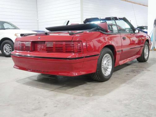 1987 Ford Mustang GT
