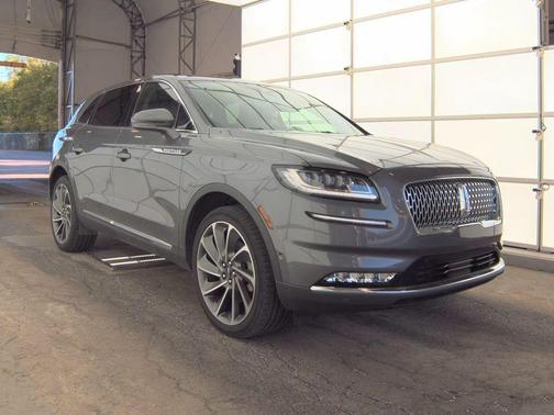 Metallic 2022 Lincoln Nautilus Reserve
