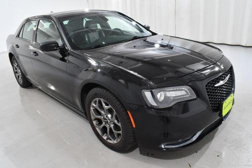2016 Chrysler 300 S