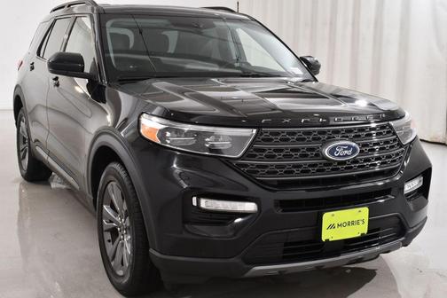 Agate Black Metallic 2022 Ford Explorer XLT